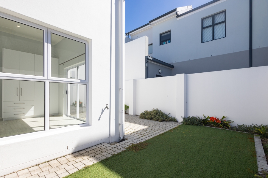 4 Bedroom Property for Sale in Sagewood Western Cape